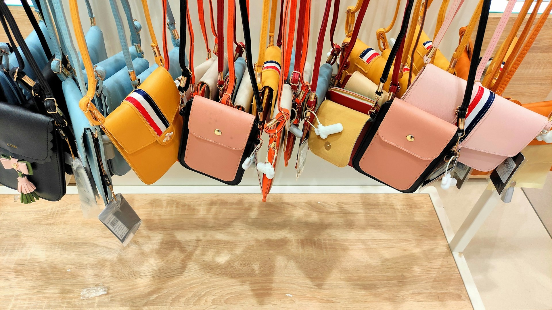 5-satchels